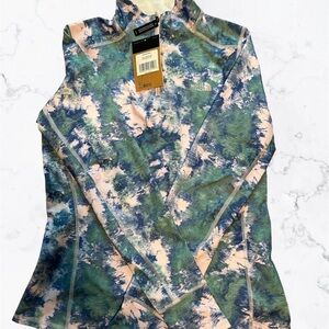 The North Face 1/4 Zip (Size Large)